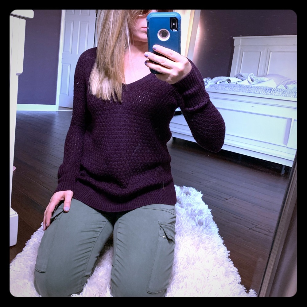 American Eagle XXS Cable Net Maroon Sweater